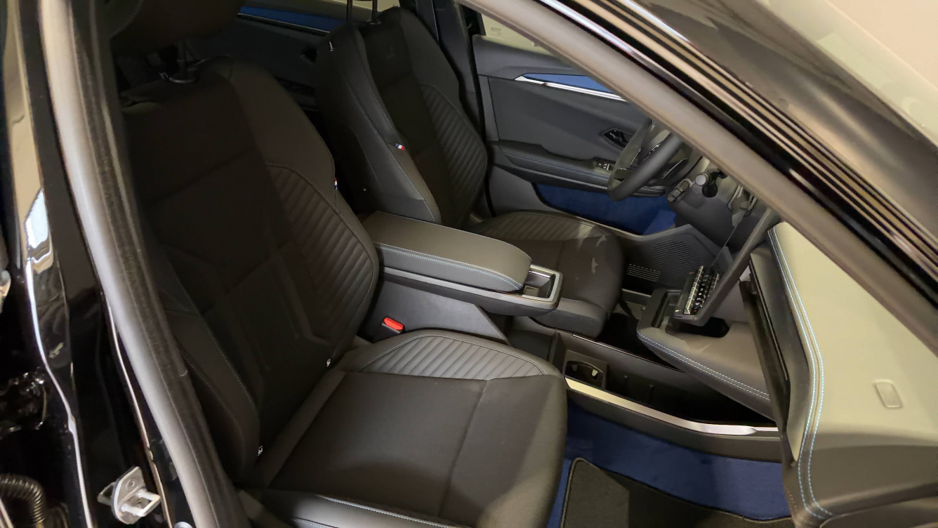 Acheter Renault Scenic 5 Scenic E-Tech electrique 220 ch grande autonomie Techno esprit Alpine 5p neuf dans les concessions du Groupe Faurie