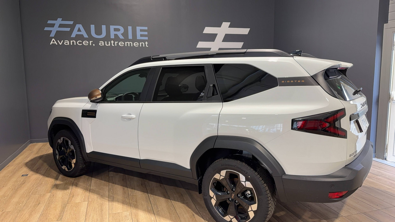 Acheter Dacia Bigster Bigster Hybrid-G 150 4x4 Extreme 5p neuf dans les concessions du Groupe Faurie