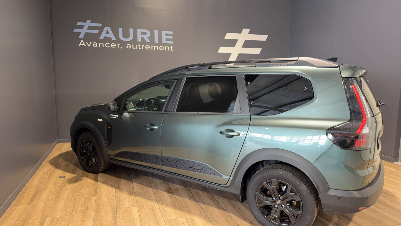 Acheter Dacia Jogger Jogger Hybrid 155 7 pl Extreme 5p neuf dans les concessions du Groupe Faurie