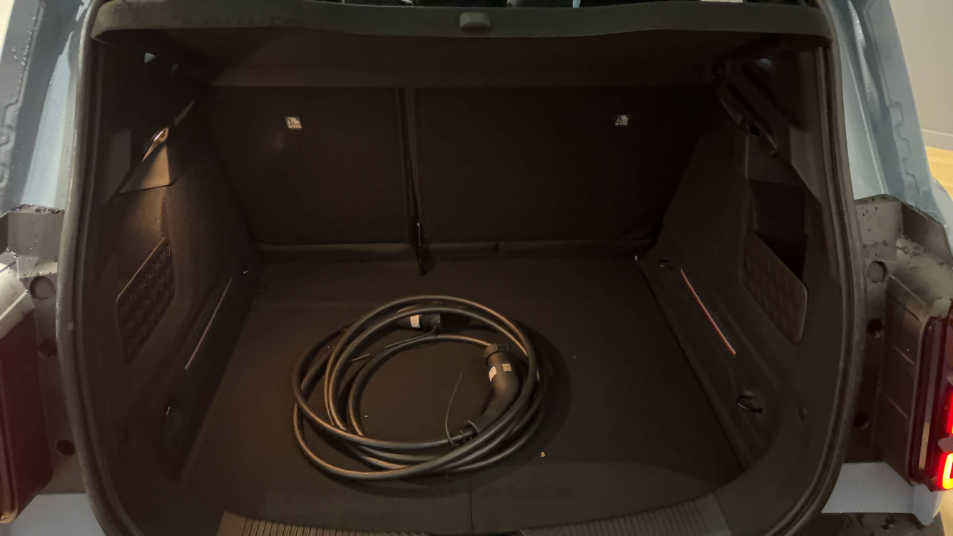 Acheter Renault Renault 4 Renault 4 E-Tech Electrique 150 ch autonomie confort Techno 5p neuf dans les concessions du Groupe Faurie