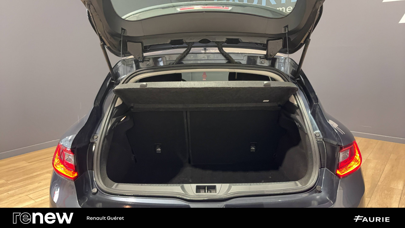 Acheter Renault Megane 4 Mégane IV Berline TCe 140 FAP Business 5p occasion dans les concessions du Groupe Faurie