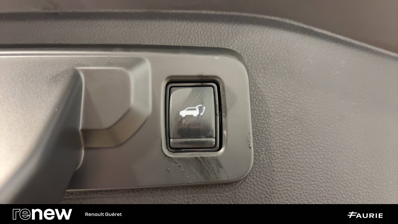 Acheter Renault Espace 6 Espace E-Tech hybrid 200 esprit Alpine 5p occasion dans les concessions du Groupe Faurie