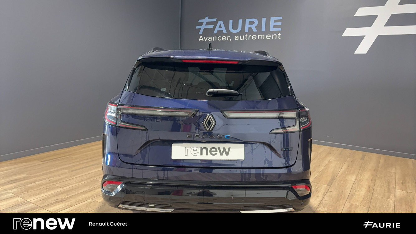 Acheter Renault Espace 6 Espace E-Tech hybrid 200 esprit Alpine 5p occasion dans les concessions du Groupe Faurie
