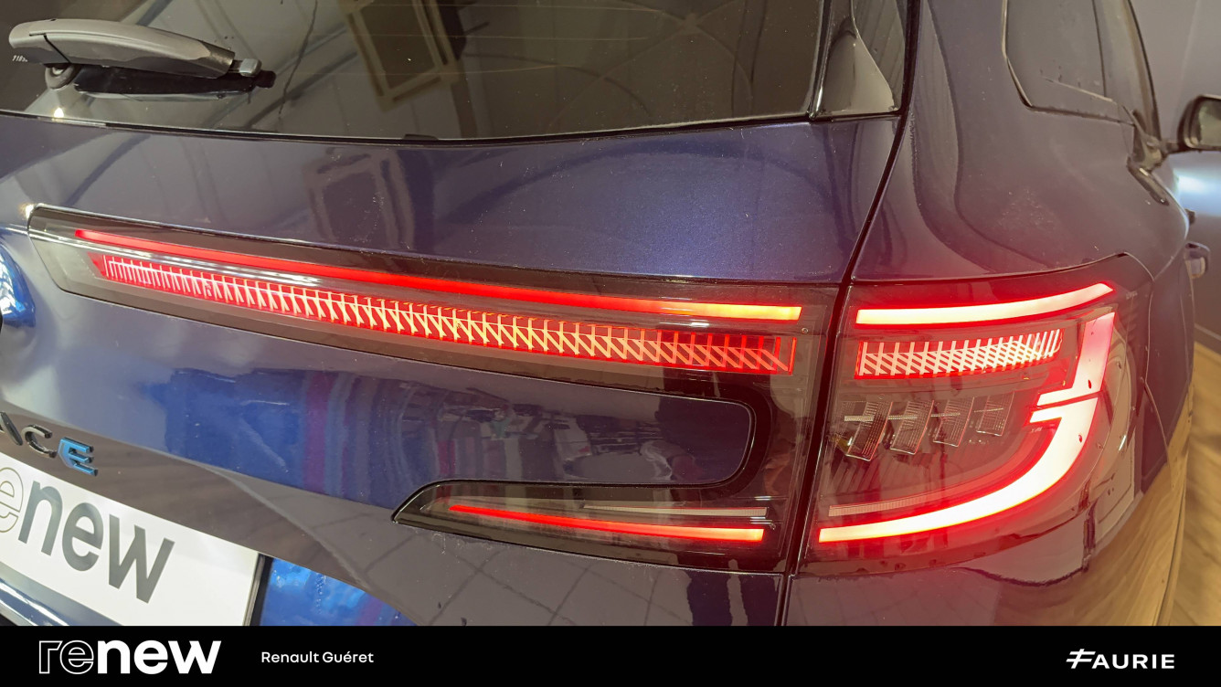 Acheter Renault Espace 6 Espace E-Tech hybrid 200 esprit Alpine 5p occasion dans les concessions du Groupe Faurie