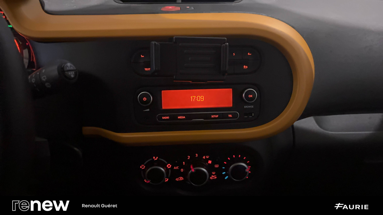 Acheter Renault Twingo 3 Twingo III TCe 95 Zen 5p occasion dans les concessions du Groupe Faurie