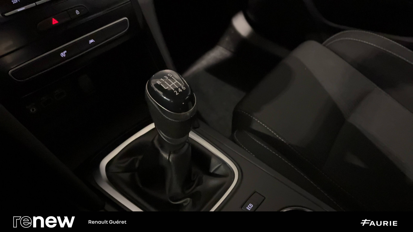 Acheter Renault Megane 4 Mégane IV Berline TCe 115 FAP - 21N Business 5p occasion dans les concessions du Groupe Faurie