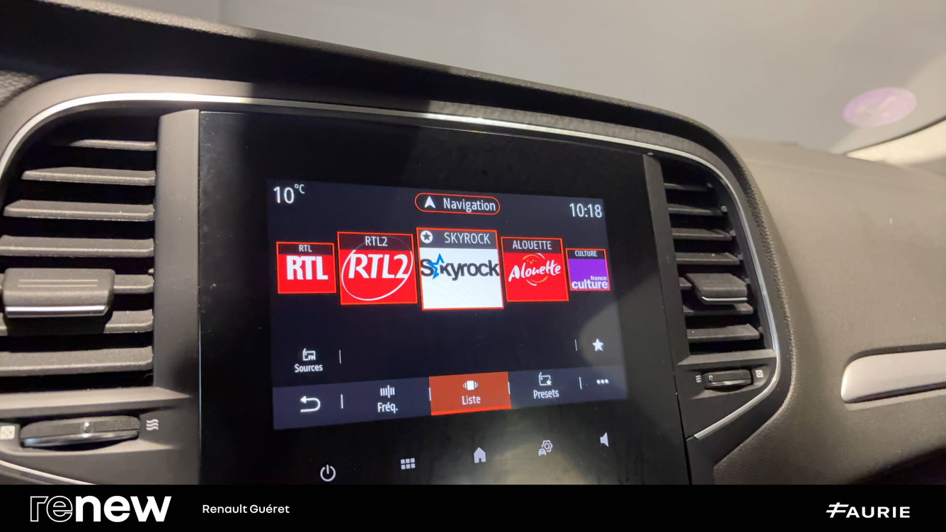 Acheter Renault Megane 4 Mégane IV Berline TCe 115 FAP - 21N Business 5p occasion dans les concessions du Groupe Faurie