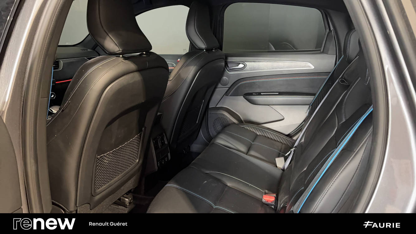 Acheter Renault Arkana Arkana E-Tech full hybrid 145 GSR2 esprit Alpine 5p occasion dans les concessions du Groupe Faurie