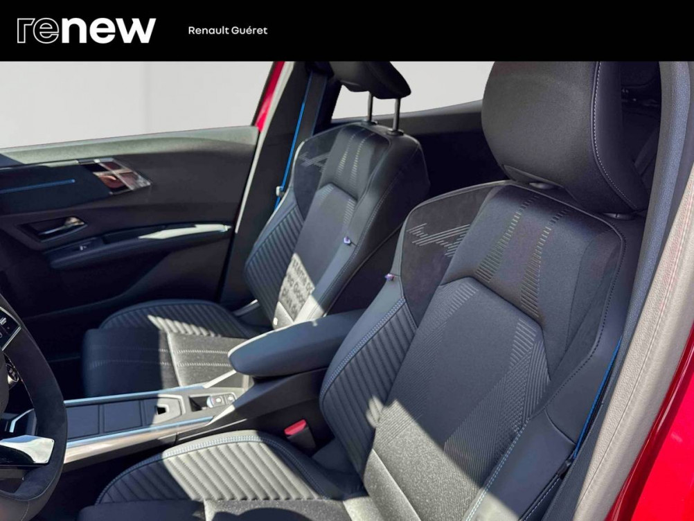 Acheter Renault Clio 6 Clio E-Tech full hybrid 160 ch esprit Alpine 5p neuf dans les concessions du Groupe Faurie