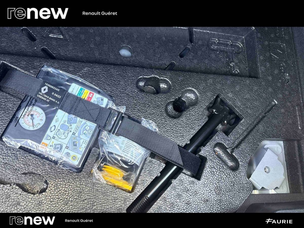 Acheter Renault Clio 5 Clio E-Tech full hybrid 145 Evolution 5p occasion dans les concessions du Groupe Faurie