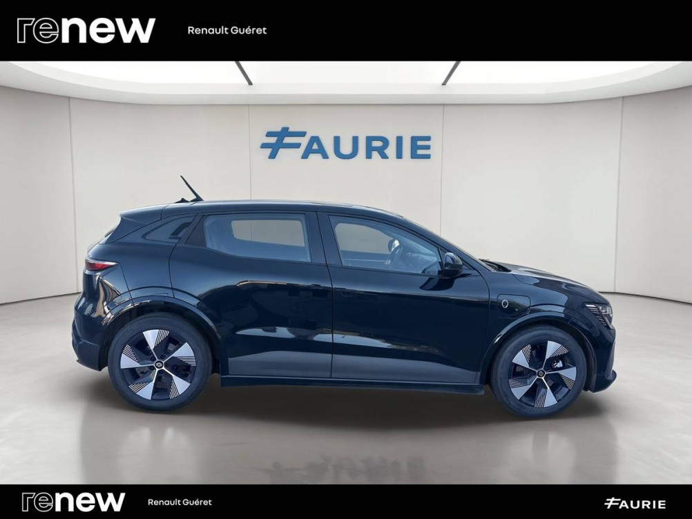 Acheter Renault Megane E-Tech Megane E-Tech EV40 130ch standard charge Equilibre 5p occasion dans les concessions du Groupe Faurie