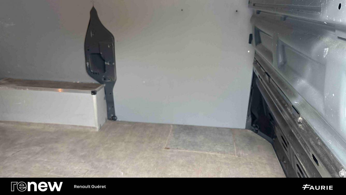 Acheter Renault Trafic 3 TRAFIC FG BLUE DCI 130 L1H1 2T8 GSR2 ADVANCE 4p occasion dans les concessions du Groupe Faurie