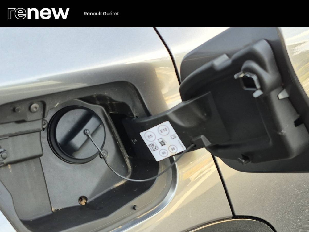 Acheter Renault Clio 6 Clio E-Tech full hybrid 160 ch esprit Alpine 5p neuf dans les concessions du Groupe Faurie