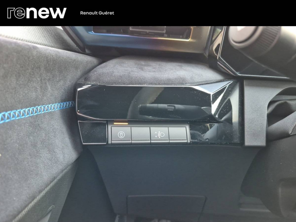 Acheter Renault Clio 6 Clio E-Tech full hybrid 160 ch esprit Alpine 5p neuf dans les concessions du Groupe Faurie