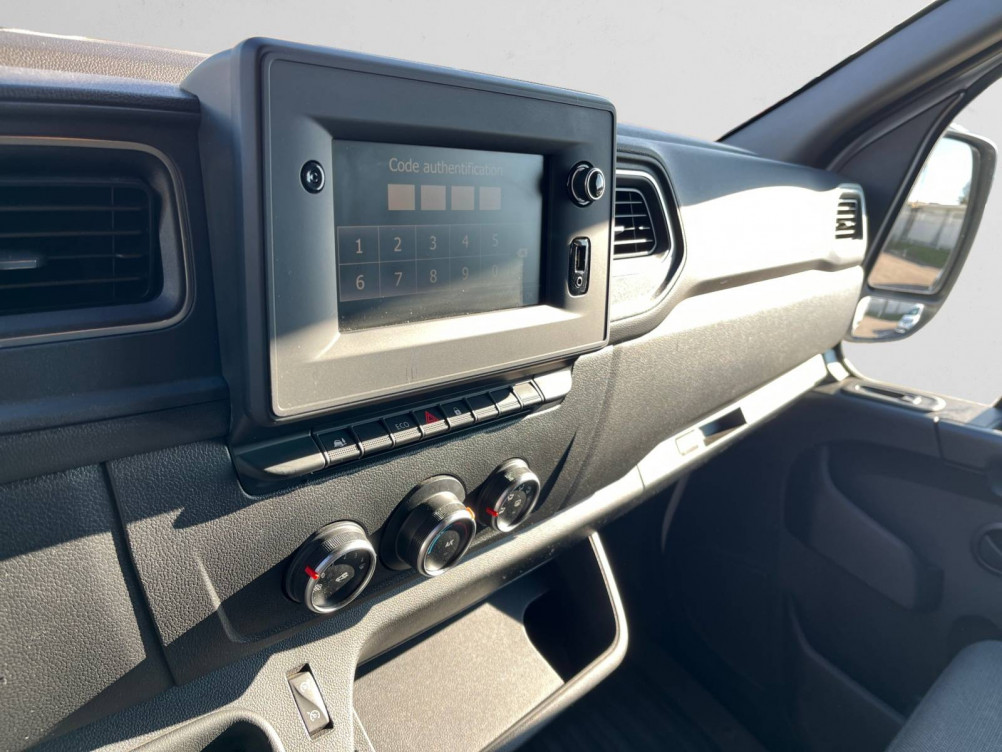 Acheter Renault Master 3 MASTER FGN TRAC F3500 L2H2 DCI 135 GRAND CONFORT 4p occasion dans les concessions du Groupe Faurie
