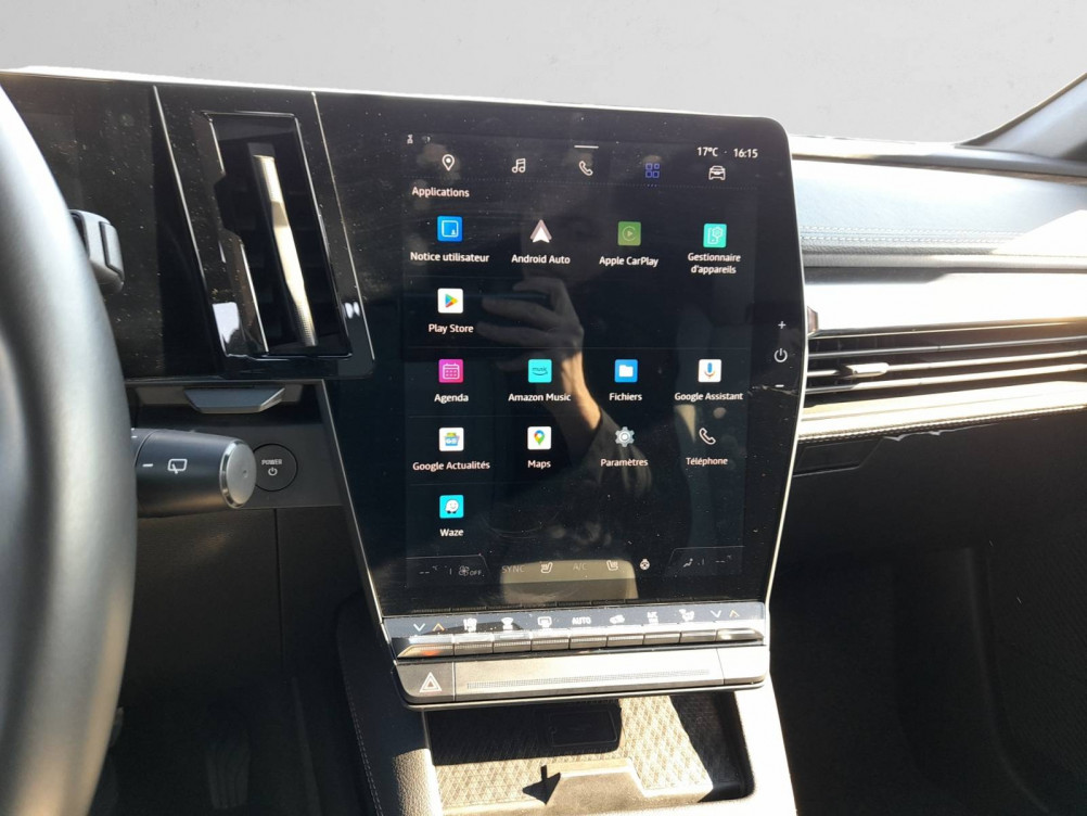 Acheter Renault Megane E-Tech Megane E-Tech EV60 220 ch super charge Iconic 5p occasion dans les concessions du Groupe Faurie
