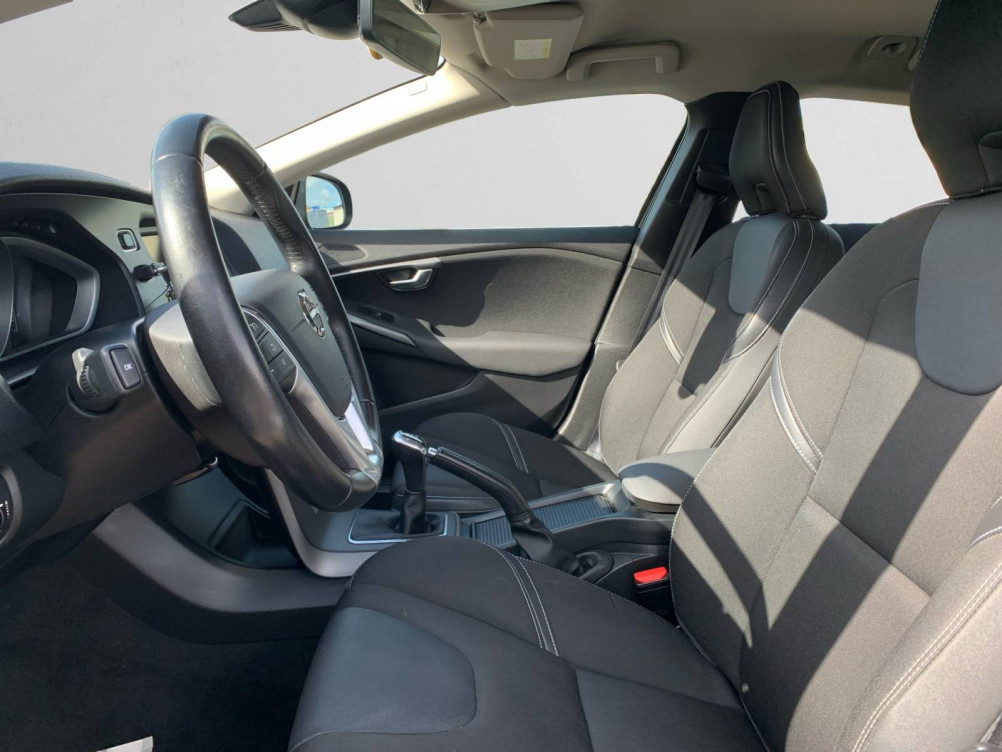 Acheter Volvo V40 V40 T3 152 Momentum 5p occasion dans les concessions du Groupe Faurie