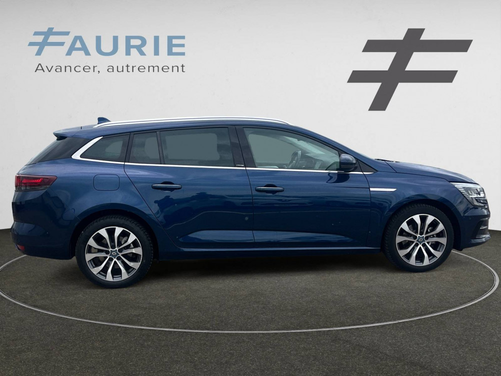 Acheter Renault Megane 4 Mégane IV Estate E-TECH Plug-In Hybride 160 Intens 5p occasion dans les concessions du Groupe Faurie