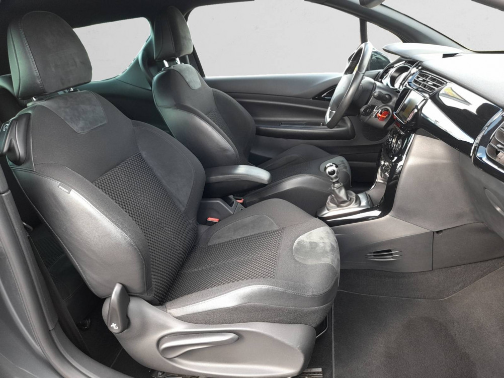 Acheter Ds Ds3 DS3 BlueHDi 120 Sport Chic 3p occasion dans les concessions du Groupe Faurie