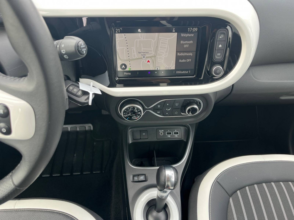 Acheter Renault Twingo Electrique Twingo III Achat Intégral - 21 Intens  5p occasion dans les concessions du Groupe Faurie