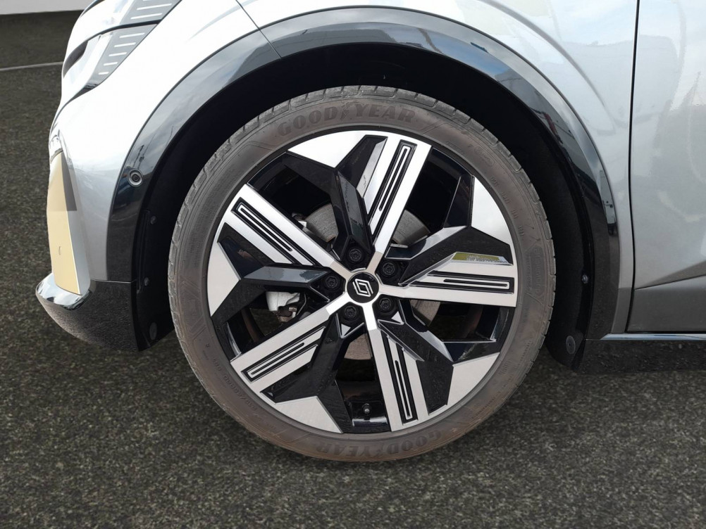 Acheter Renault Megane E-Tech Megane E-Tech EV60 220 ch optimum charge Iconic 5p occasion dans les concessions du Groupe Faurie