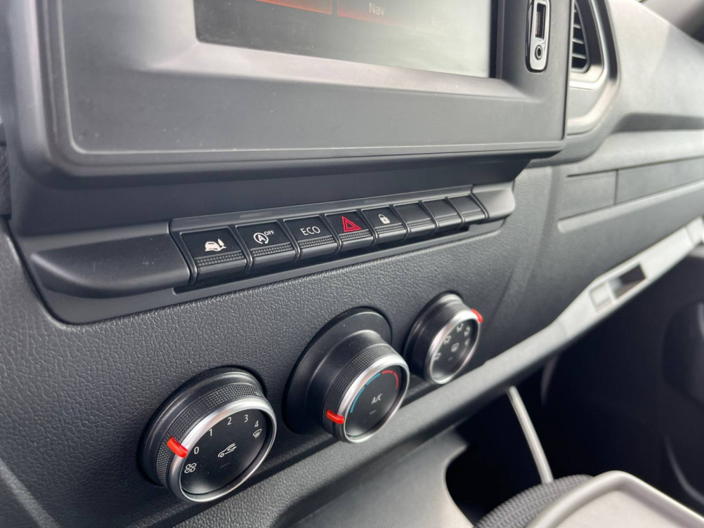 Acheter Renault Master 3 MASTER FGN TRAC F3300 L2H2 BLUE DCI 150 GRAND CONFORT 4p occasion dans les concessions du Groupe Faurie