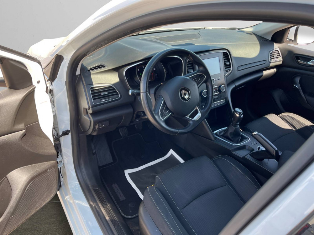 Acheter Renault Megane 4 Mégane IV Berline Blue dCi 115 Business 5p occasion dans les concessions du Groupe Faurie
