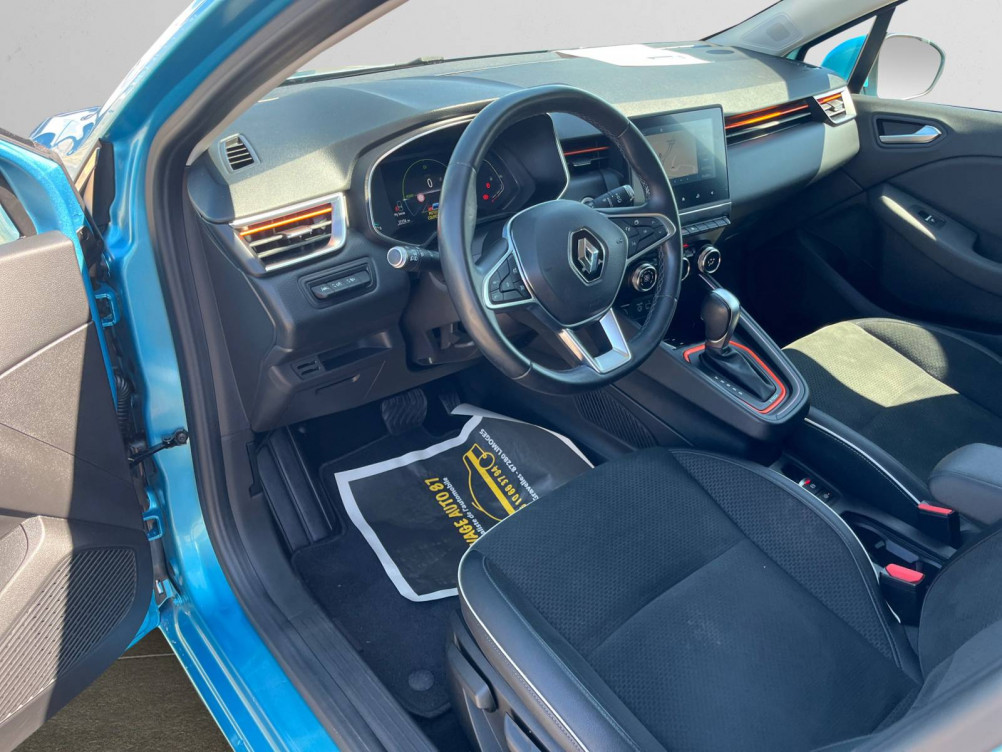 Acheter Renault Clio 5 Clio E-Tech 140 Intens 5p occasion dans les concessions du Groupe Faurie