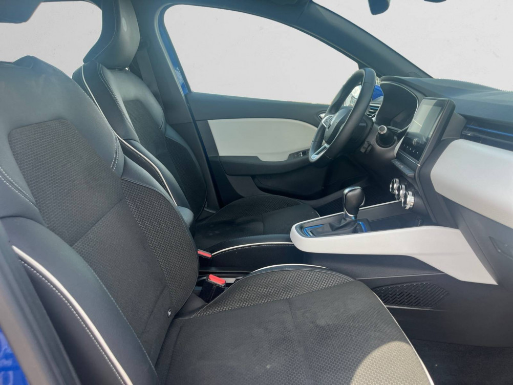 Acheter Renault Clio 5 Clio E-Tech 140 Intens 5p occasion dans les concessions du Groupe Faurie