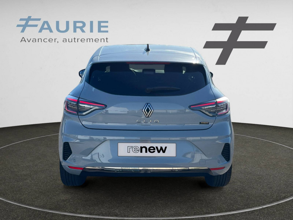 Acheter Renault Clio 5 Clio E-Tech full hybrid 145 ch GSR2 Techno 5p occasion dans les concessions du Groupe Faurie