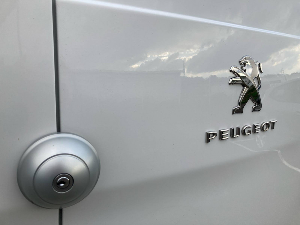 Acheter Peugeot Expert EXPERT FGN TOLE COMPACT 1.5 BLUEHDI 120 S&S BVM6 PREMIUM 4p occasion dans les concessions du Groupe Faurie
