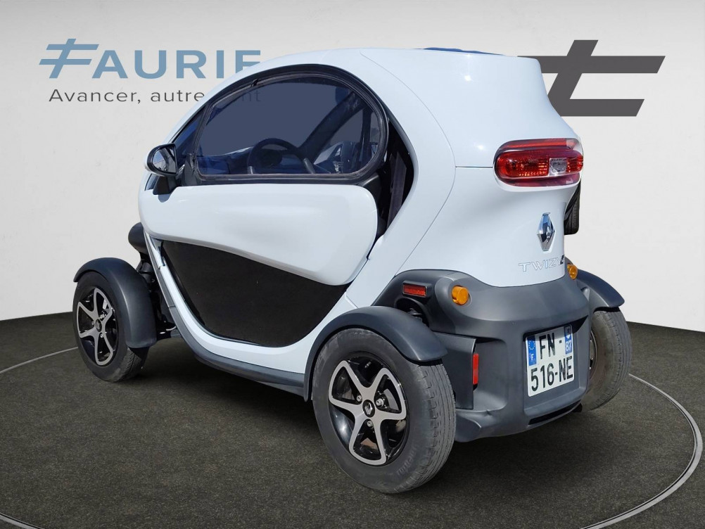 Acheter Renault Twizy Twizy Intens Blanc 45 Achat Intégral 2p occasion dans les concessions du Groupe Faurie