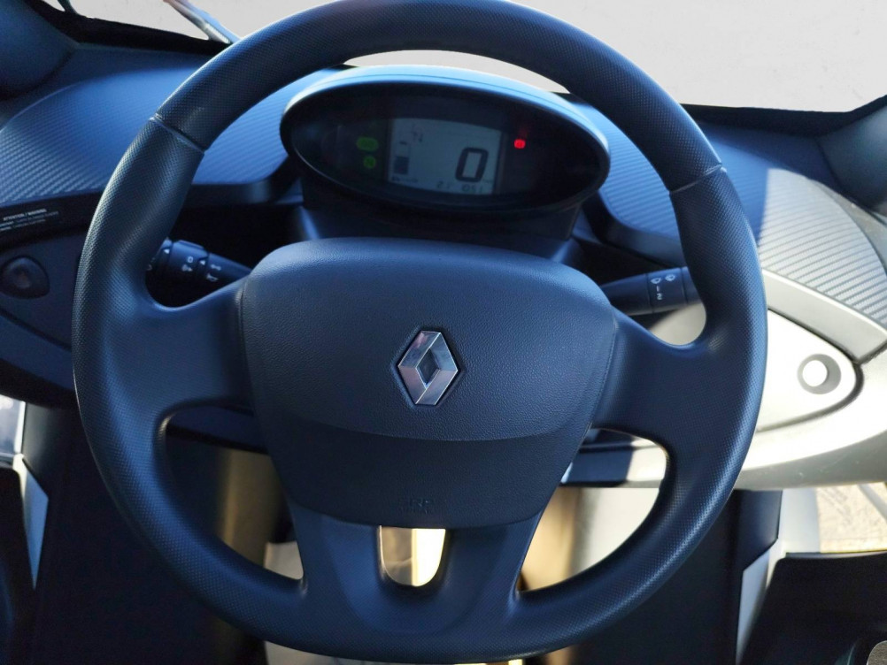 Acheter Renault Twizy Twizy Intens Blanc 45 Achat Intégral 2p occasion dans les concessions du Groupe Faurie