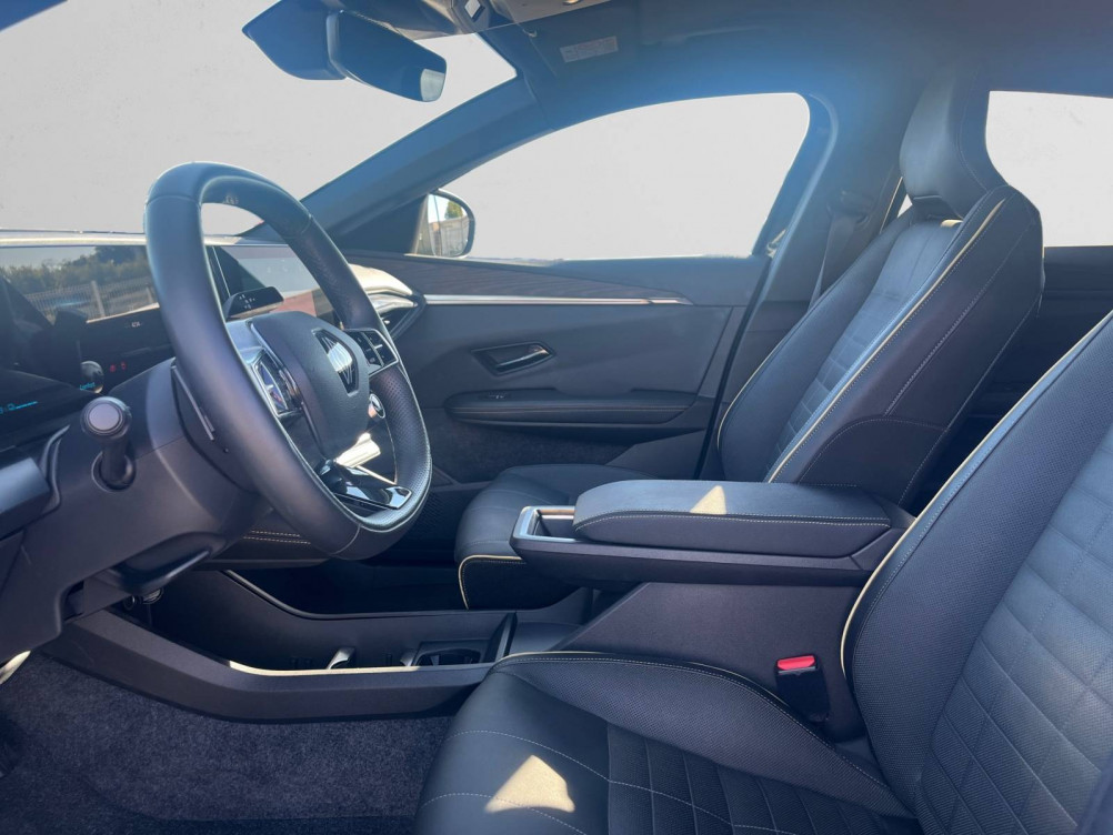Acheter Renault Megane E-Tech Megane E-Tech EV60 220 ch super charge Iconic 5p occasion dans les concessions du Groupe Faurie
