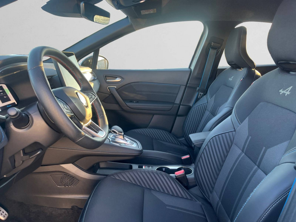 Acheter Renault Captur 2 Captur E-Tech full hybrid 145 ch esprit Alpine 5p occasion dans les concessions du Groupe Faurie