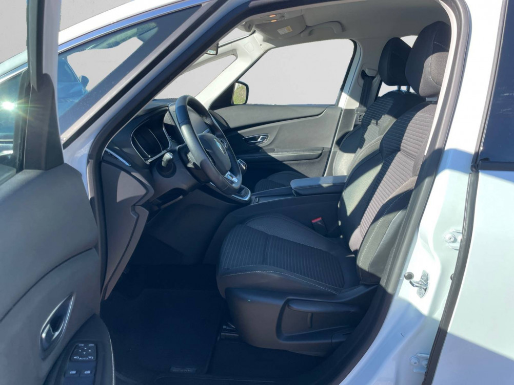 Acheter Renault Grand Scenic 4 Grand Scénic dCi 130 Energy Business 7 pl 5p occasion dans les concessions du Groupe Faurie