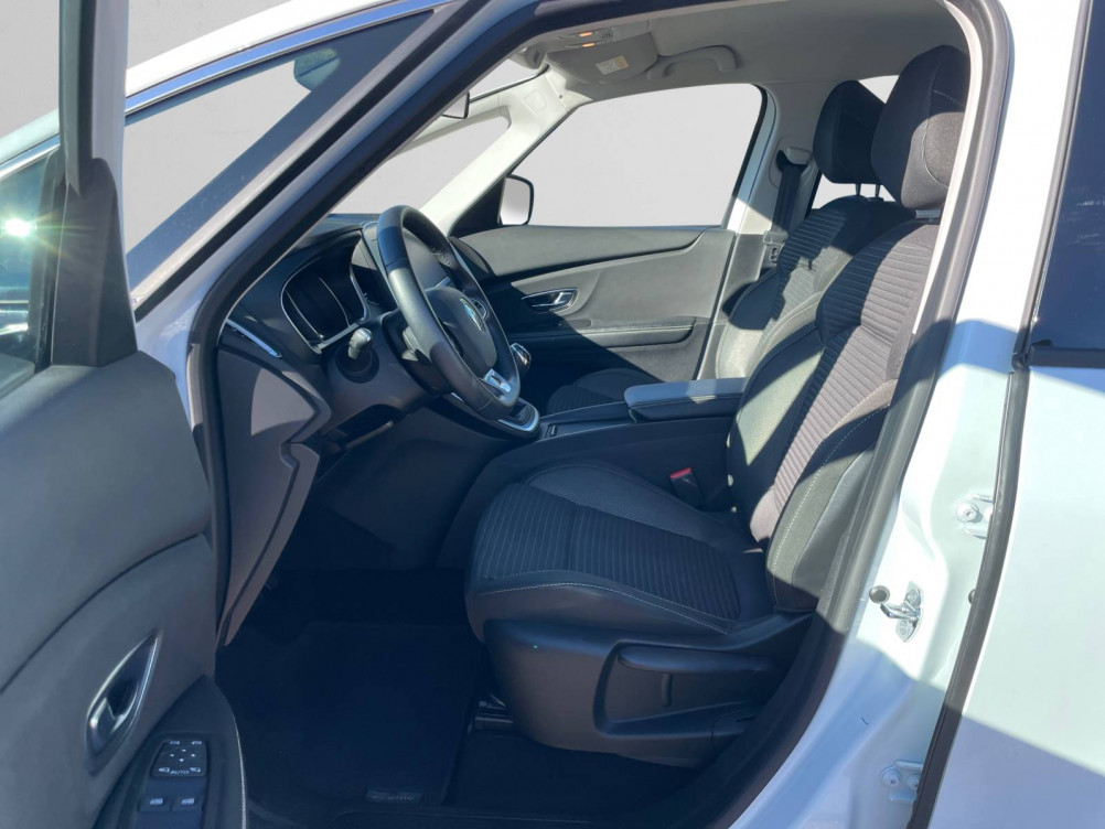Acheter Renault Grand Scenic 4 Grand Scénic dCi 130 Energy Business 7 pl 5p occasion dans les concessions du Groupe Faurie
