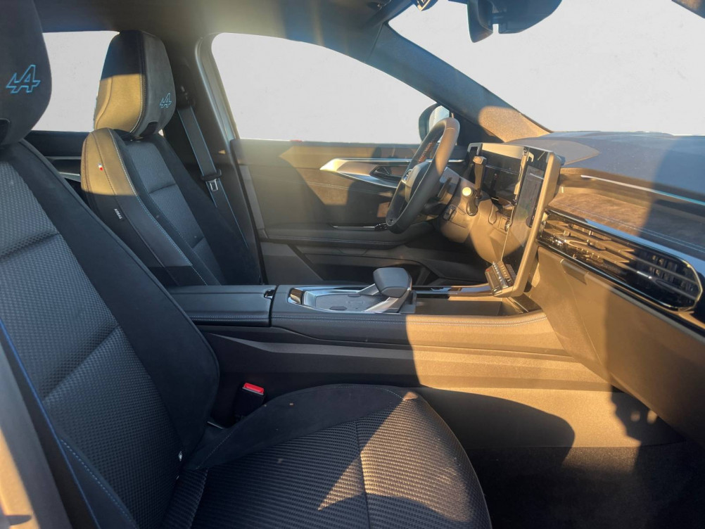 Acheter Renault Espace 6 Espace E-Tech full hybrid 200 GSR2 esprit Alpine 5p occasion dans les concessions du Groupe Faurie