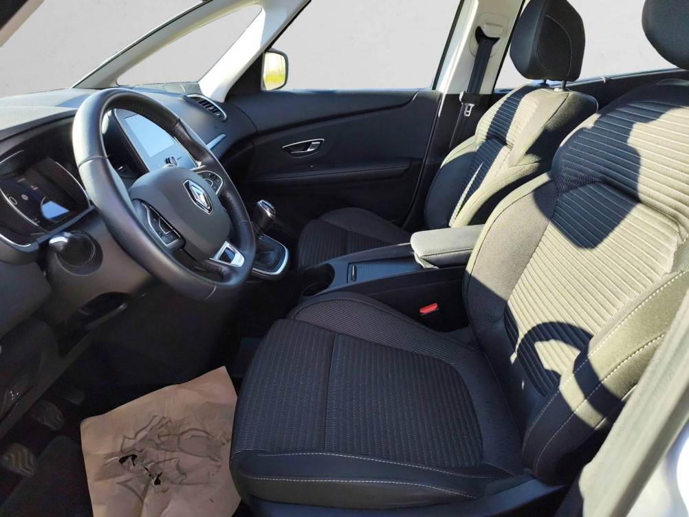 Acheter Renault Grand Scenic 4 Grand Scénic dCi 130 Energy Business 7 pl 5p occasion dans les concessions du Groupe Faurie
