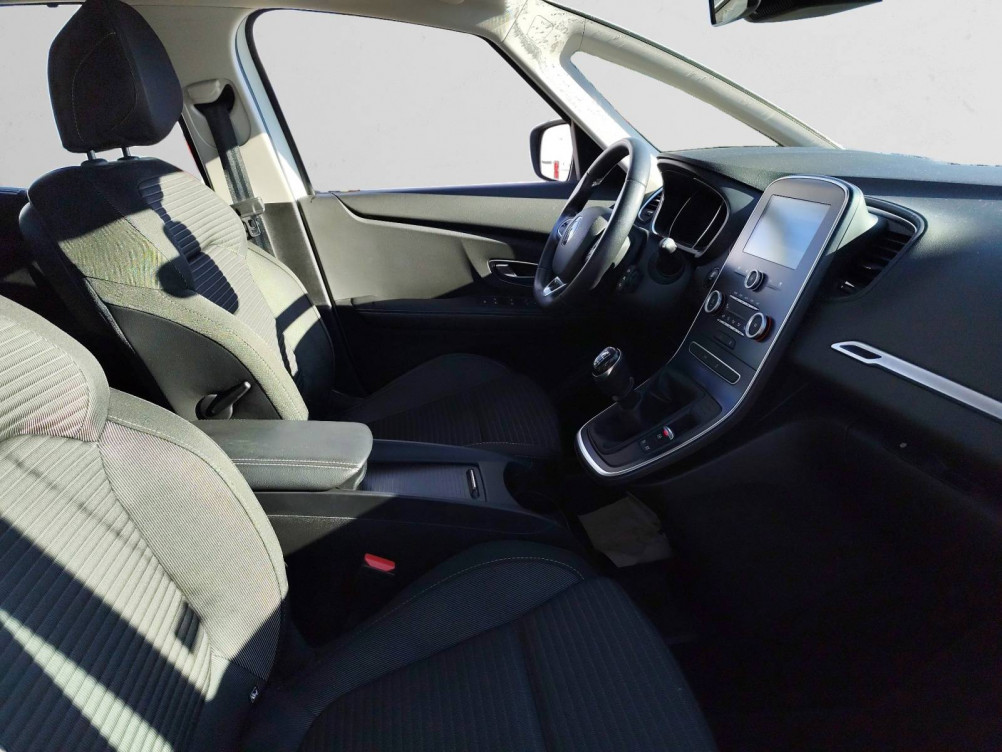 Acheter Renault Grand Scenic 4 Grand Scénic dCi 130 Energy Business 7 pl 5p occasion dans les concessions du Groupe Faurie