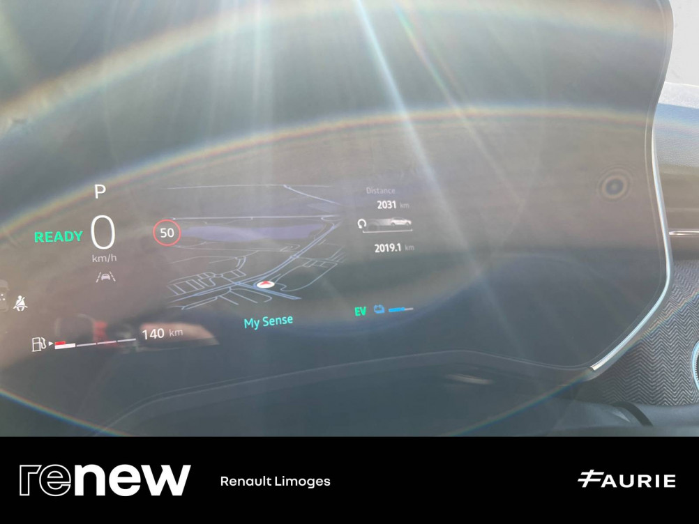 Acheter Renault Clio 5 Clio E-Tech full hybrid 145 ch GSR2 Techno 5p occasion dans les concessions du Groupe Faurie