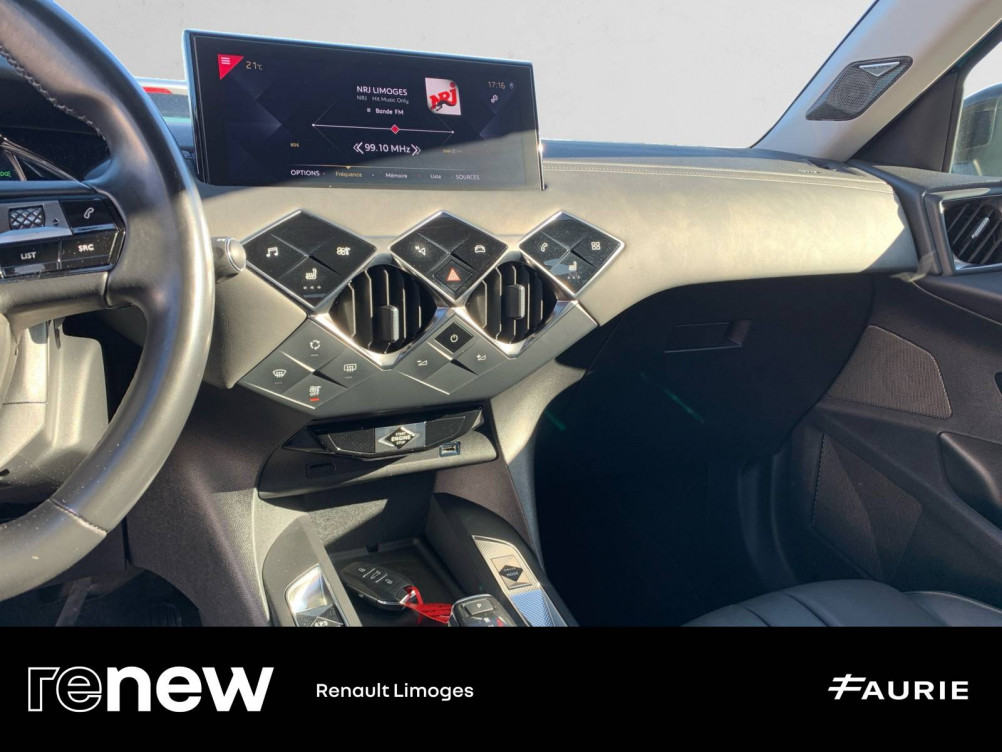 Acheter Ds Ds3 DS3 Crossback PureTech 130 EAT8 So Chic 5p occasion dans les concessions du Groupe Faurie