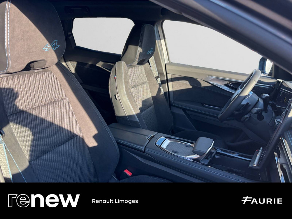 Acheter Renault Austral Austral E-Tech full hybrid 200 GSR2 Iconic esprit Alpine 5p occasion dans les concessions du Groupe Faurie
