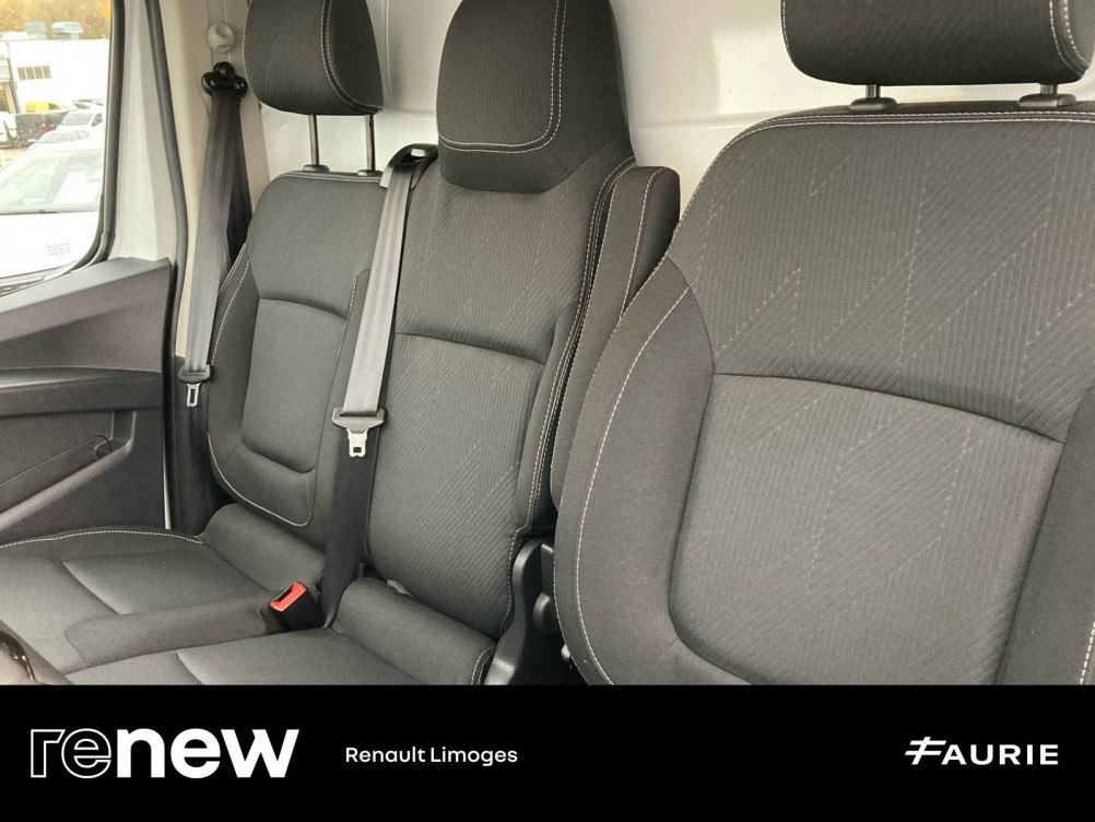 Acheter Renault Trafic 3 TRAFIC FGN L1H1 3000 KG BLUE DCI 150 EDC GRAND CONFORT 4p occasion dans les concessions du Groupe Faurie