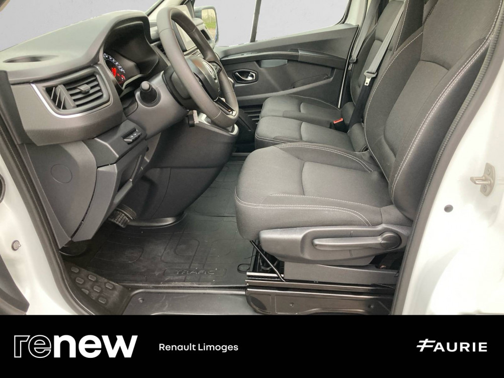 Acheter Renault Trafic 3 TRAFIC FGN L1H1 3000 KG BLUE DCI 150 EDC GRAND CONFORT 4p occasion dans les concessions du Groupe Faurie