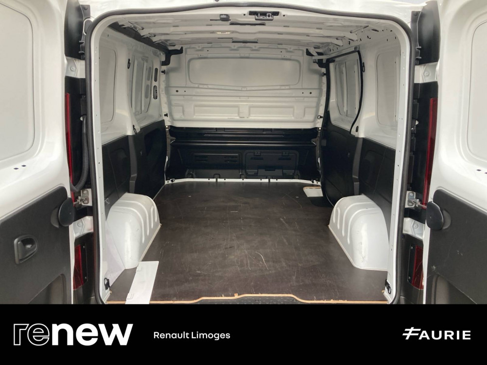 Acheter Renault Trafic 3 TRAFIC FGN L1H1 3000 KG BLUE DCI 150 EDC GRAND CONFORT 4p occasion dans les concessions du Groupe Faurie