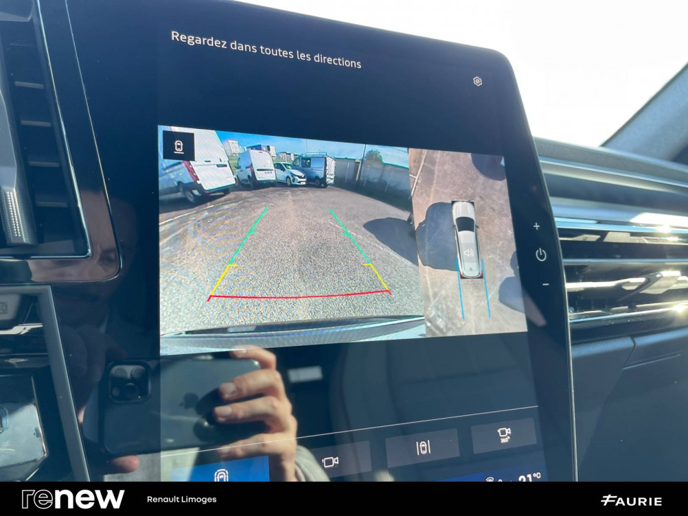 Acheter Renault Espace 6 Espace E-Tech full hybrid 200 GSR2 Iconic 5p occasion dans les concessions du Groupe Faurie