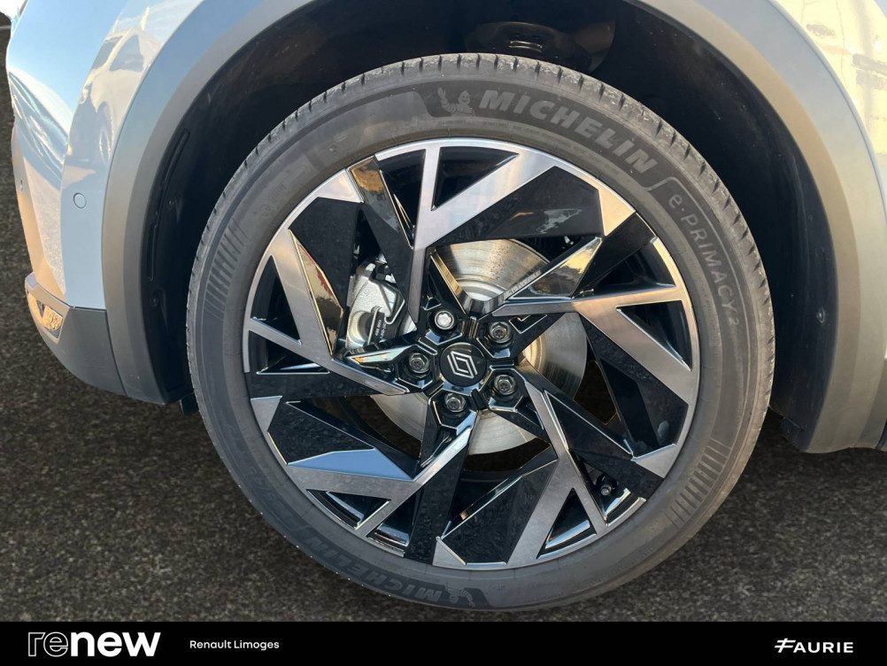 Acheter Renault Captur 2 Captur E-Tech full hybrid 145 ch esprit Alpine 5p occasion dans les concessions du Groupe Faurie
