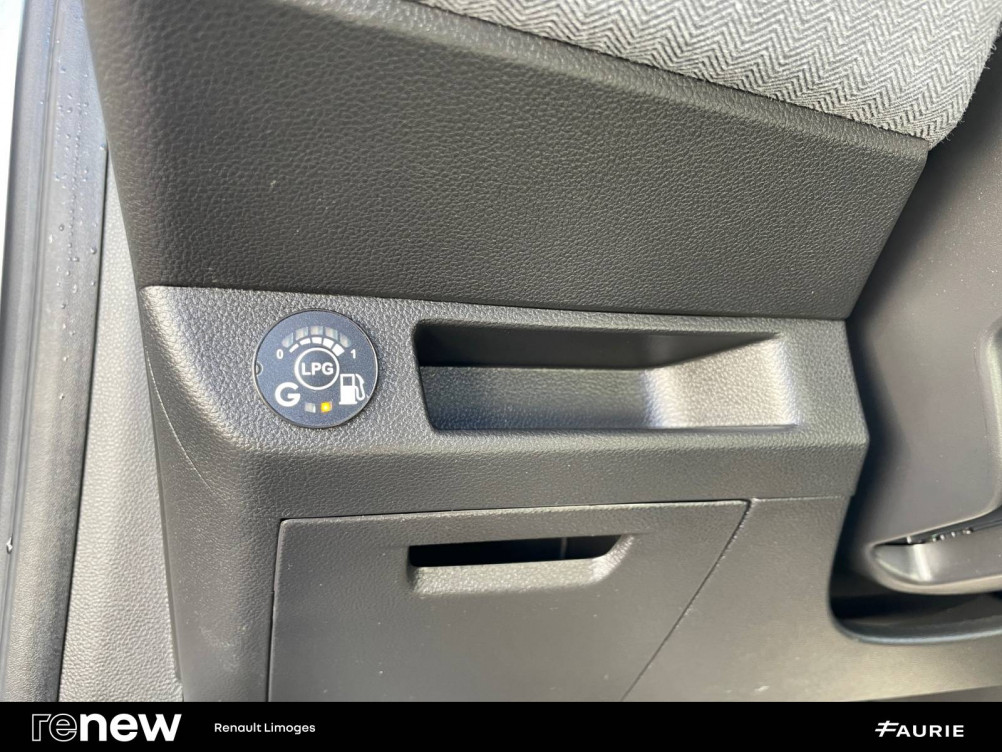 Acheter Renault Clio 5 Clio Eco-G 100 ch GSR2 Techno 5p occasion dans les concessions du Groupe Faurie