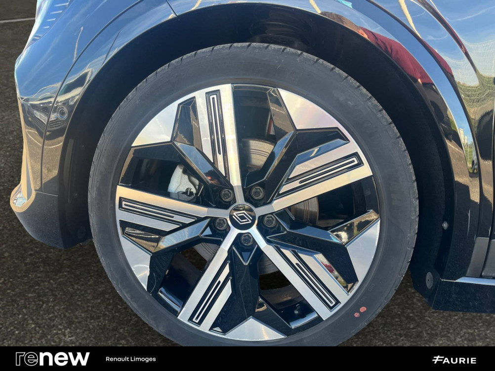 Acheter Renault Megane E-Tech Megane E-Tech EV60 220 ch super charge Iconic 5p occasion dans les concessions du Groupe Faurie
